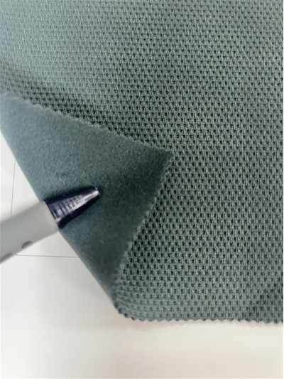 GZ-DZLP  F068  耐磨防風絨  規格：160cm  克重：420g/㎡  成分：98Polyester 2%Spandex  抗靜電  遠紅保暖   吸濕速乾 正面照